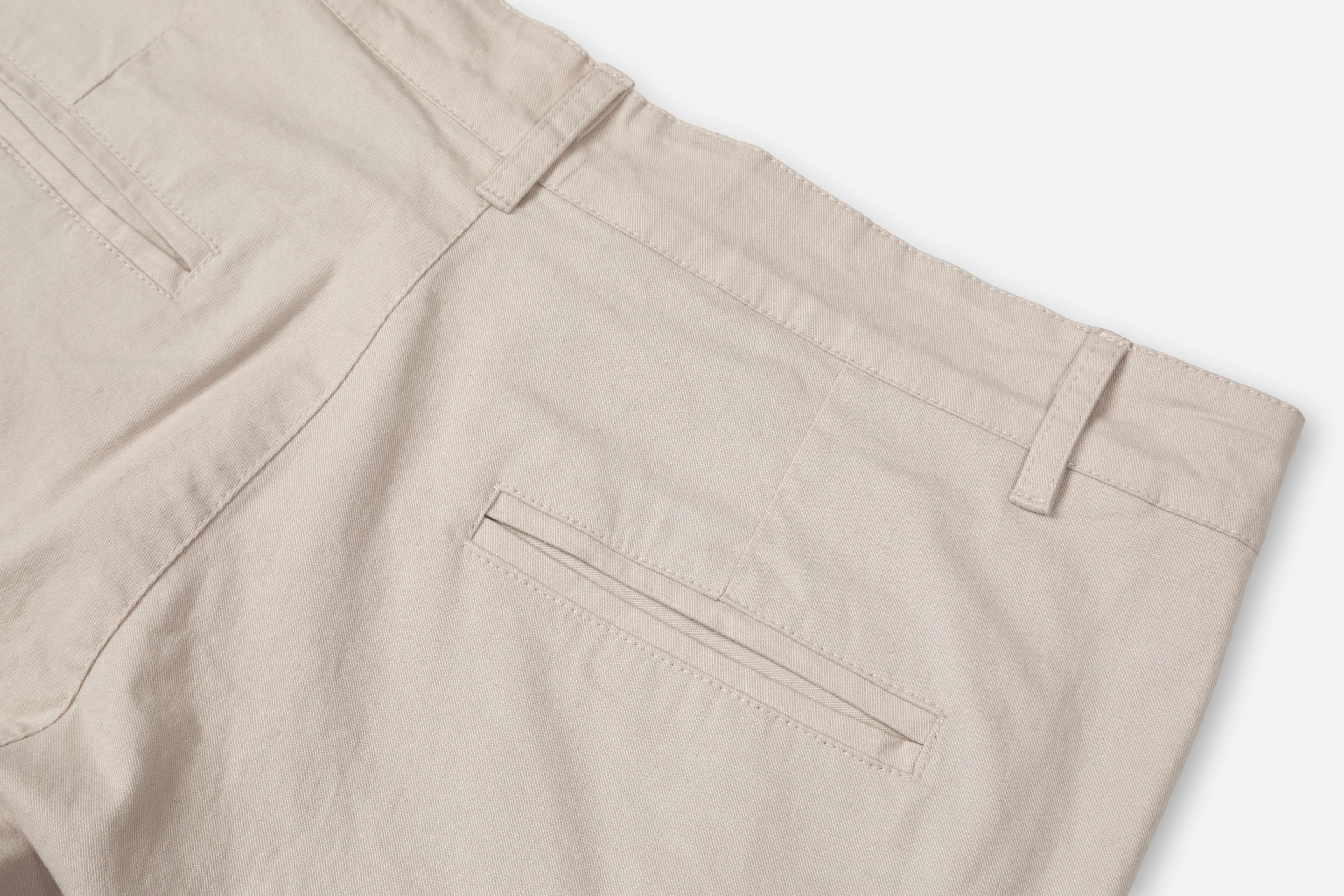 Pantalón Chino de Gabardina – Crudo