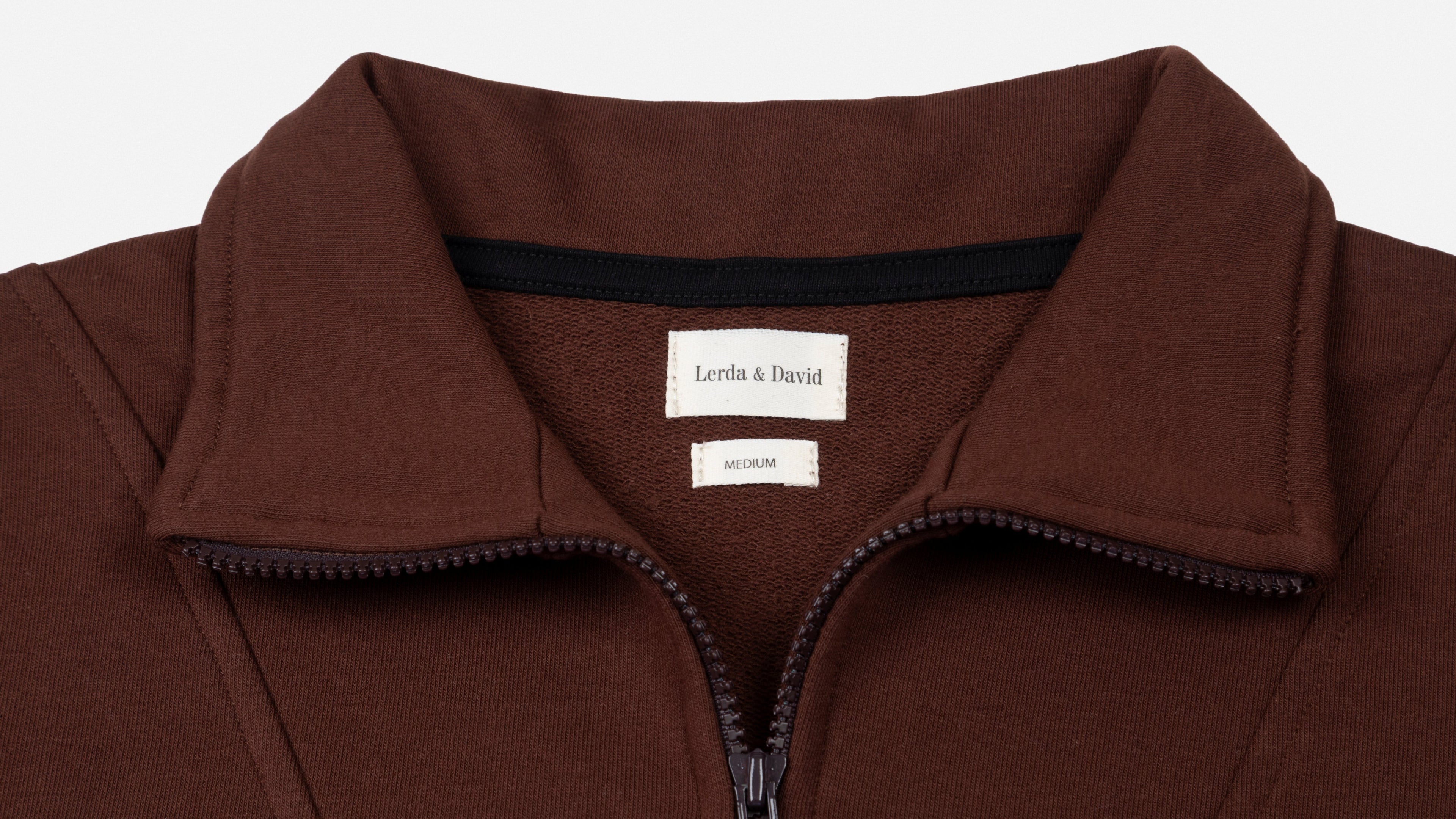 Buzo con cierre Chocolate – Lerda & David